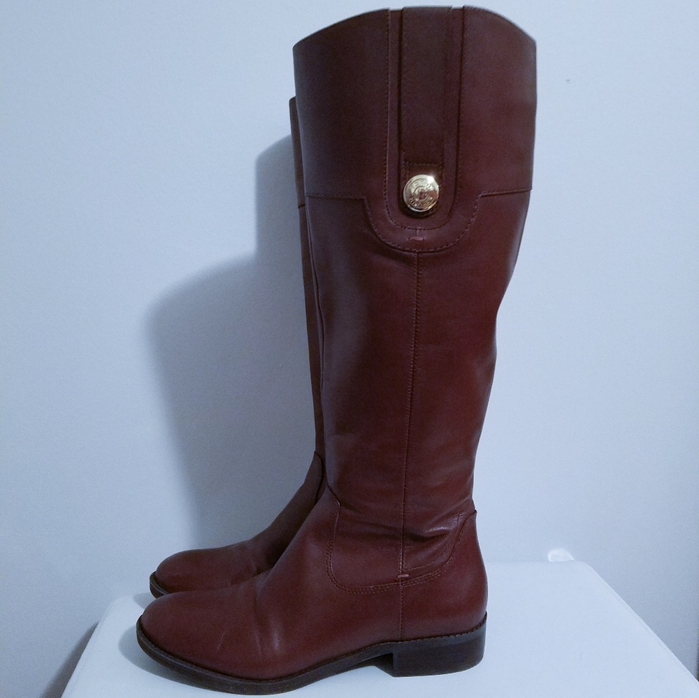 NEW TOMMY HILFIGER BOOTS 👢